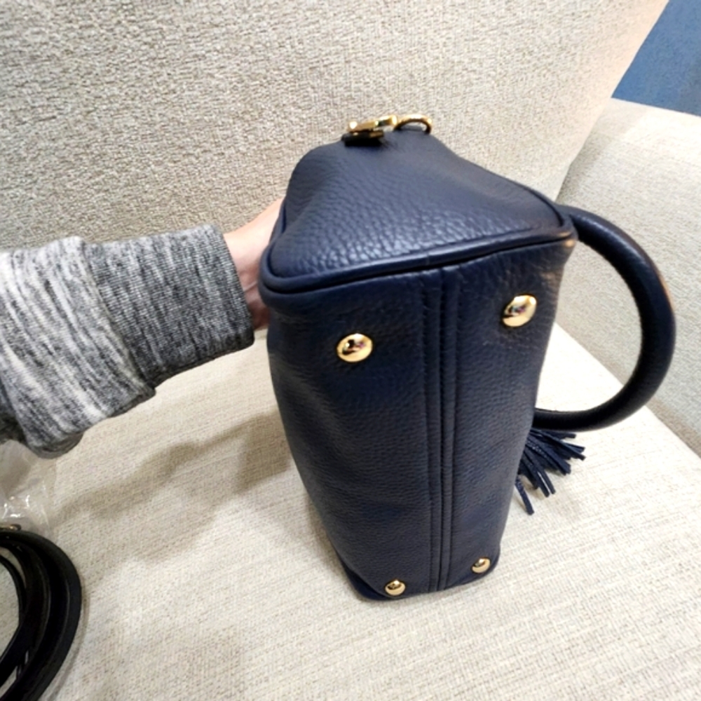 Like New Michael Kors Navy Blue Crossbody Bag Purse - Picture 11 of 15